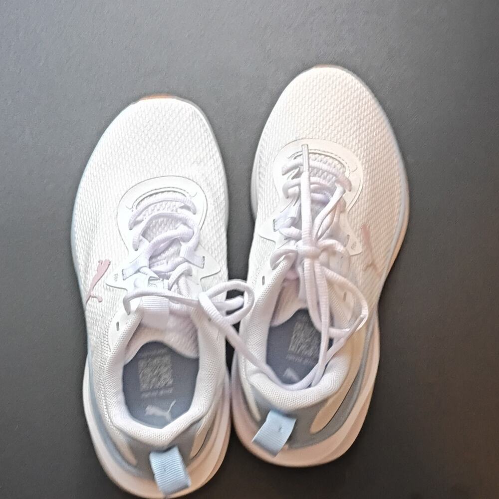 PUMA Men’s White/Gray/Pink Low Top Mesh Lace-Up Athletic Sneakers New No Box